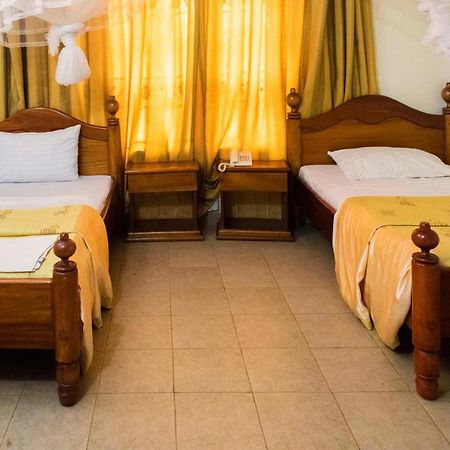 Palm World Hotels Mbarara Exterior foto
