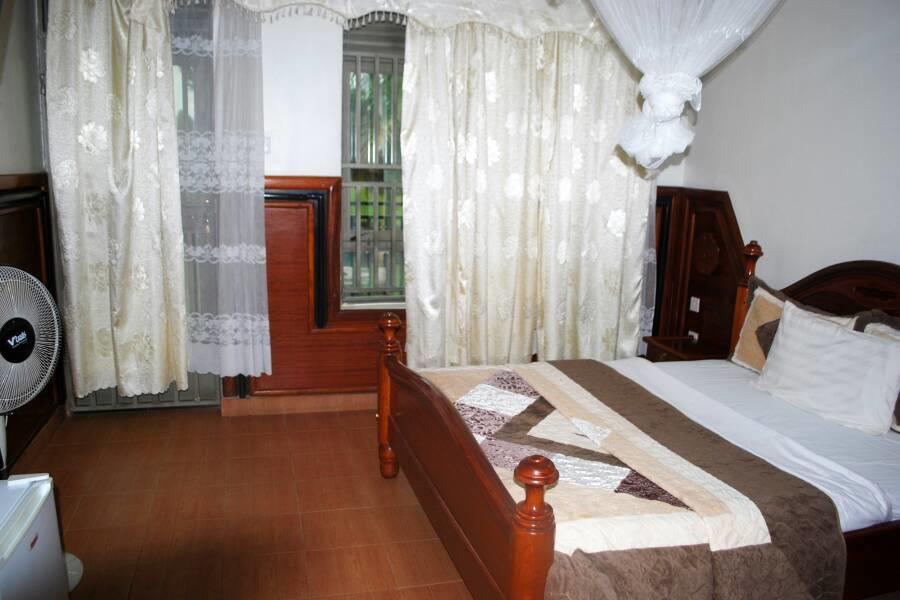 Palm World Hotels Mbarara Exterior foto