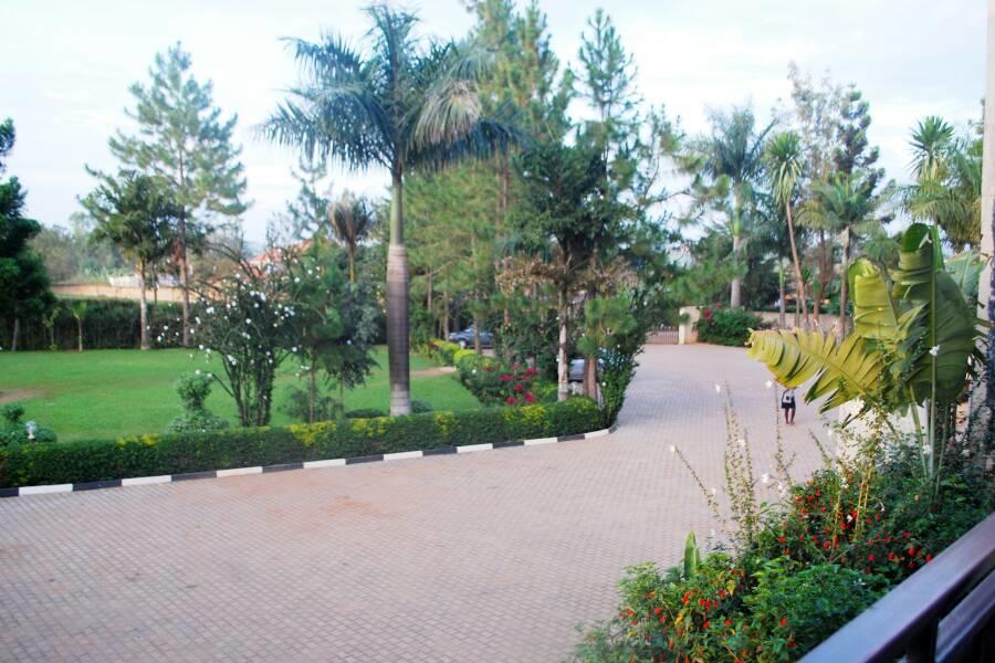 Palm World Hotels Mbarara Exterior foto
